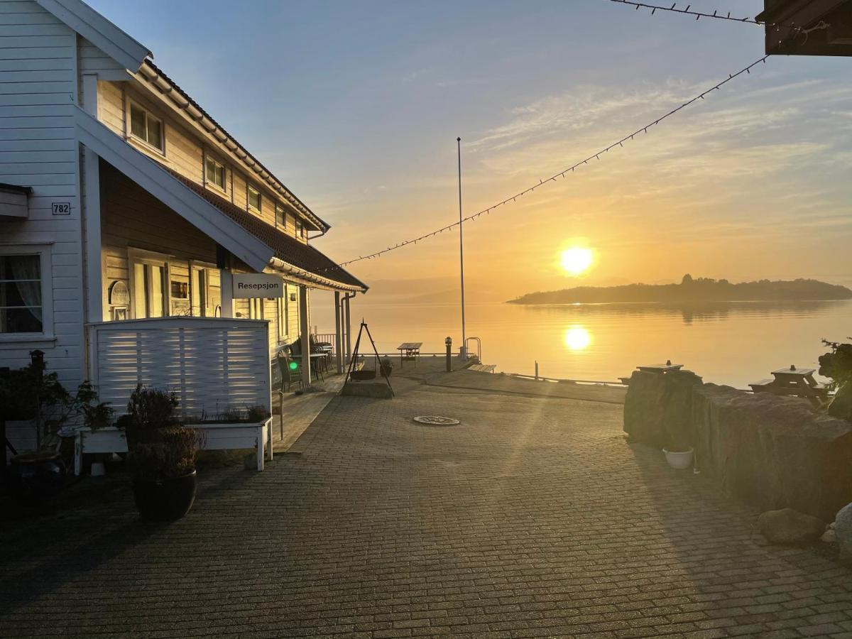 Sjoberg Hotell Og Ferie Leiligheter Osthusvik Exterior photo