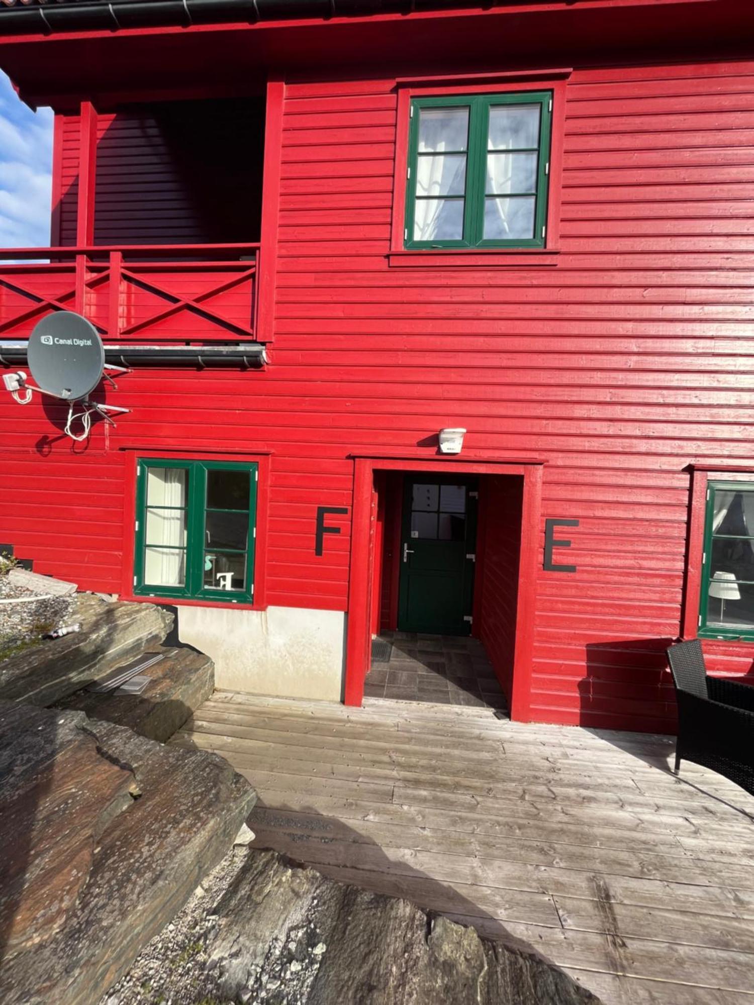 Sjoberg Hotell Og Ferie Leiligheter Osthusvik Exterior photo