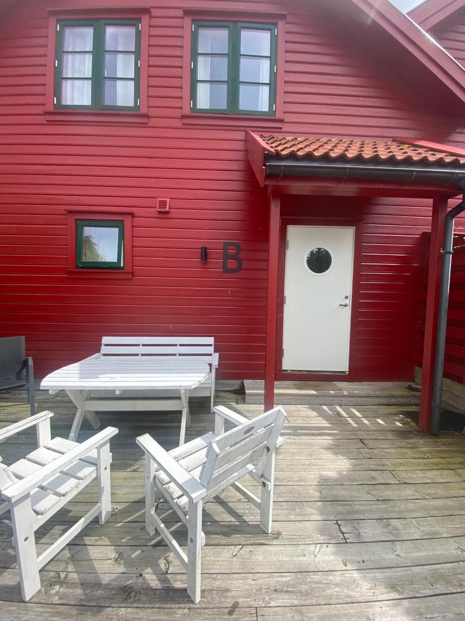 Sjoberg Hotell Og Ferie Leiligheter Osthusvik Exterior photo