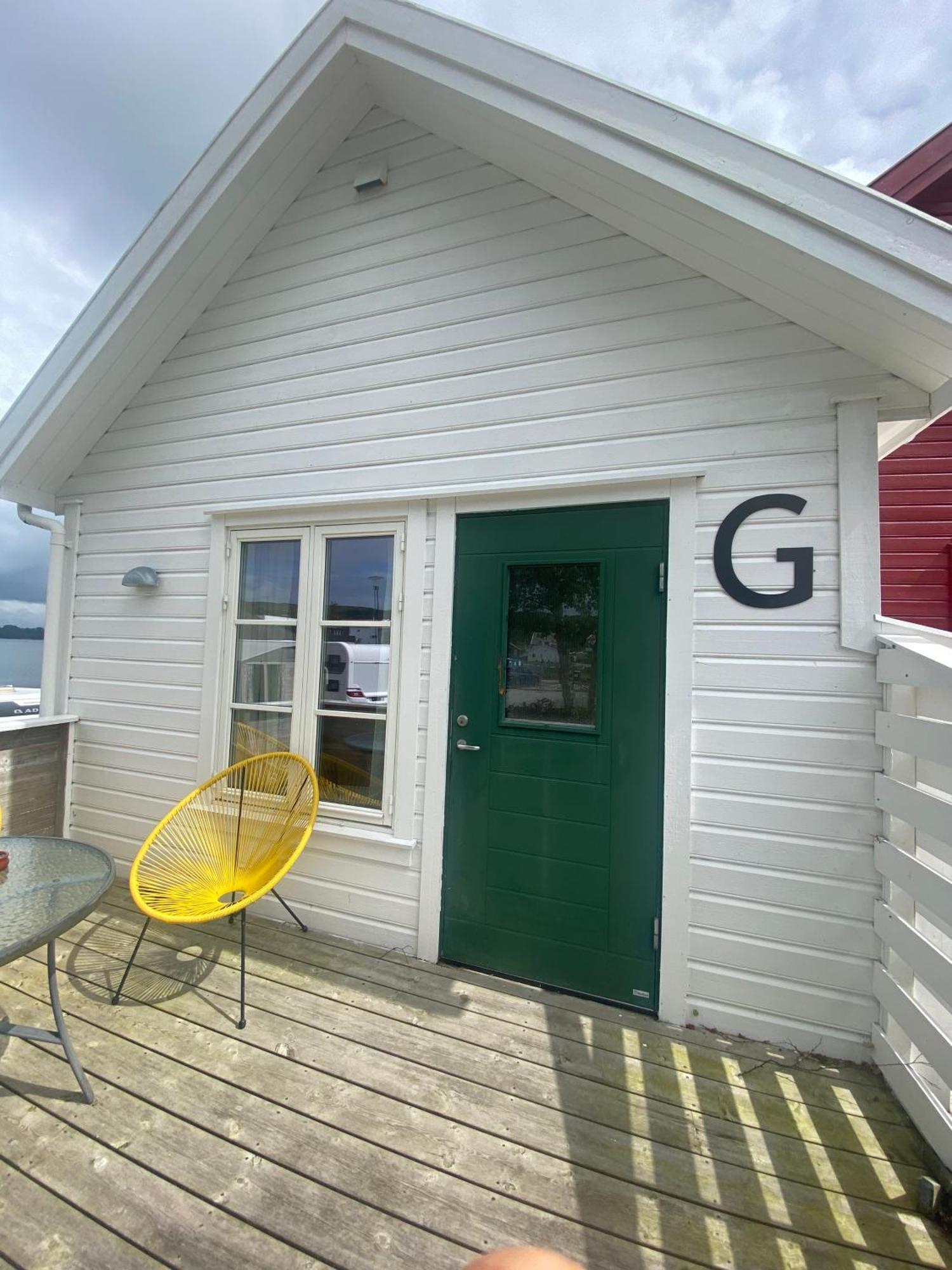 Sjoberg Hotell Og Ferie Leiligheter Osthusvik Exterior photo