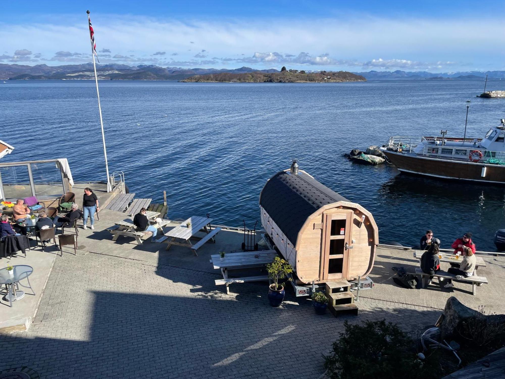 Sjoberg Hotell Og Ferie Leiligheter Osthusvik Exterior photo