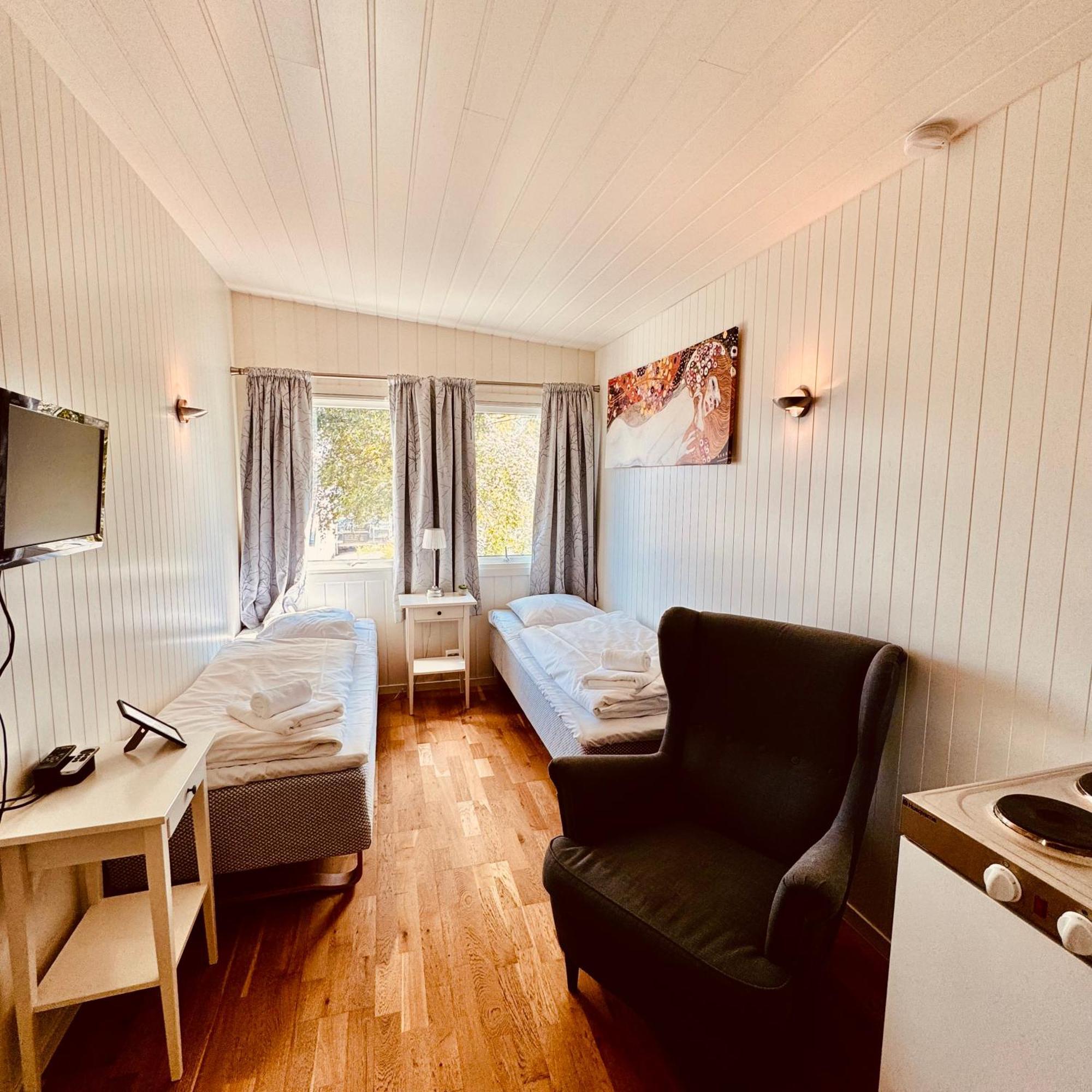 Sjoberg Hotell Og Ferie Leiligheter Osthusvik Exterior photo