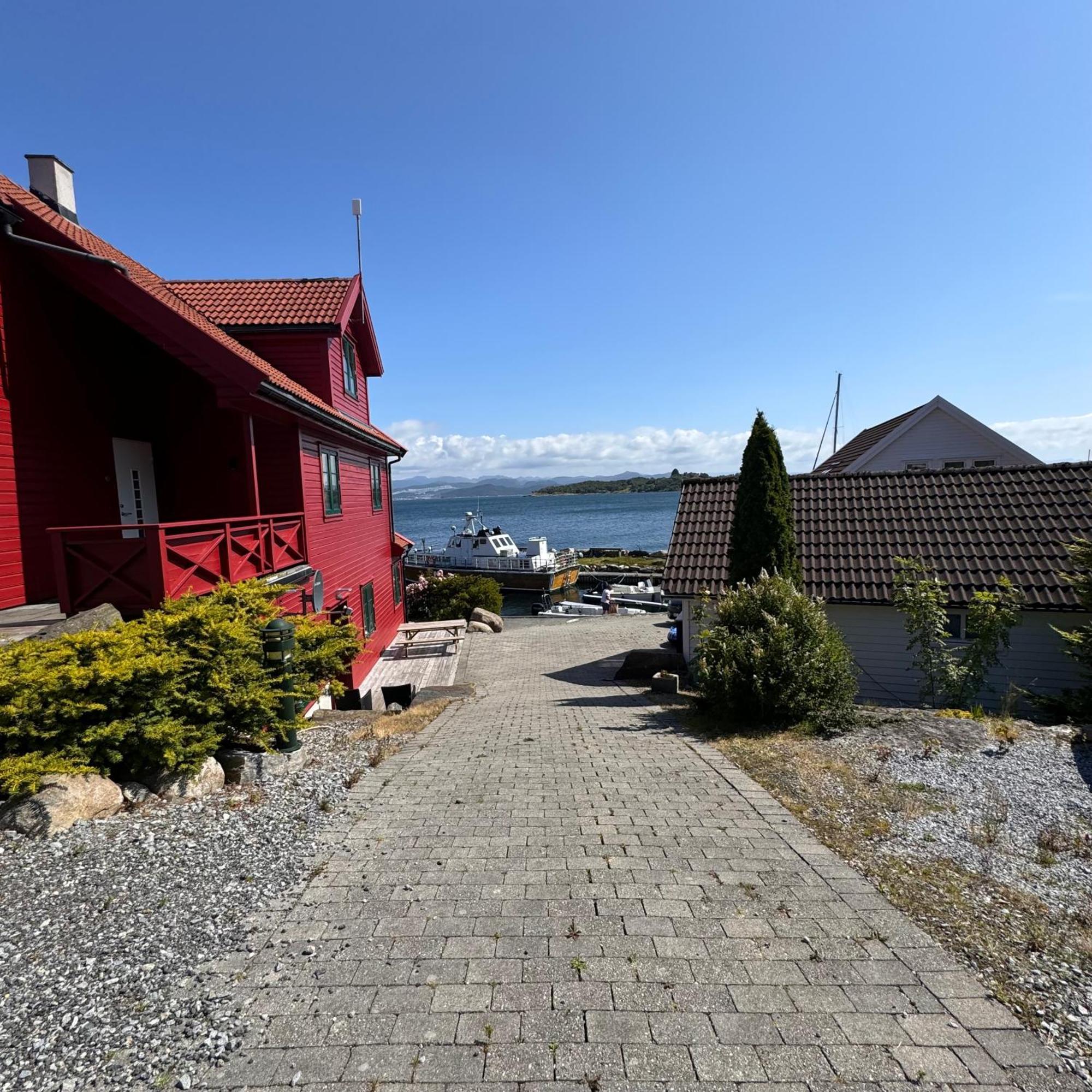 Sjoberg Hotell Og Ferie Leiligheter Osthusvik Exterior photo