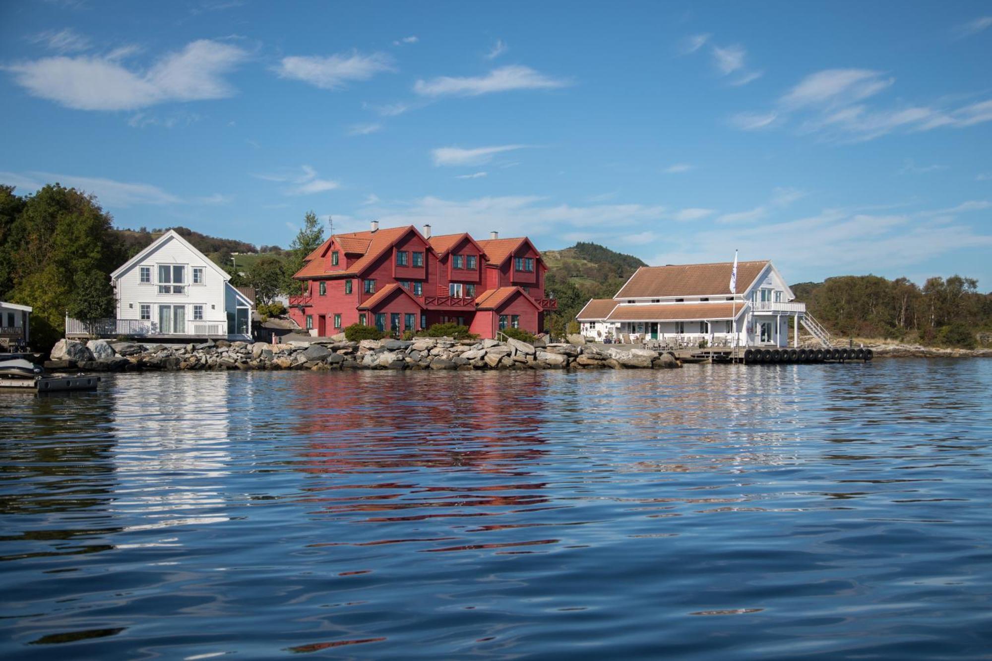 Sjoberg Hotell Og Ferie Leiligheter Osthusvik Exterior photo